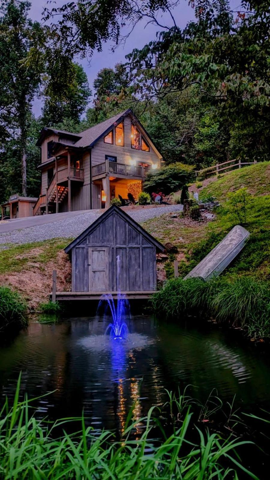 Lil Cabin In The Cove! Mtn Views, Theater, Hot Tub, Games, King Beds, Prime Location! Севьервилл Экстерьер фото