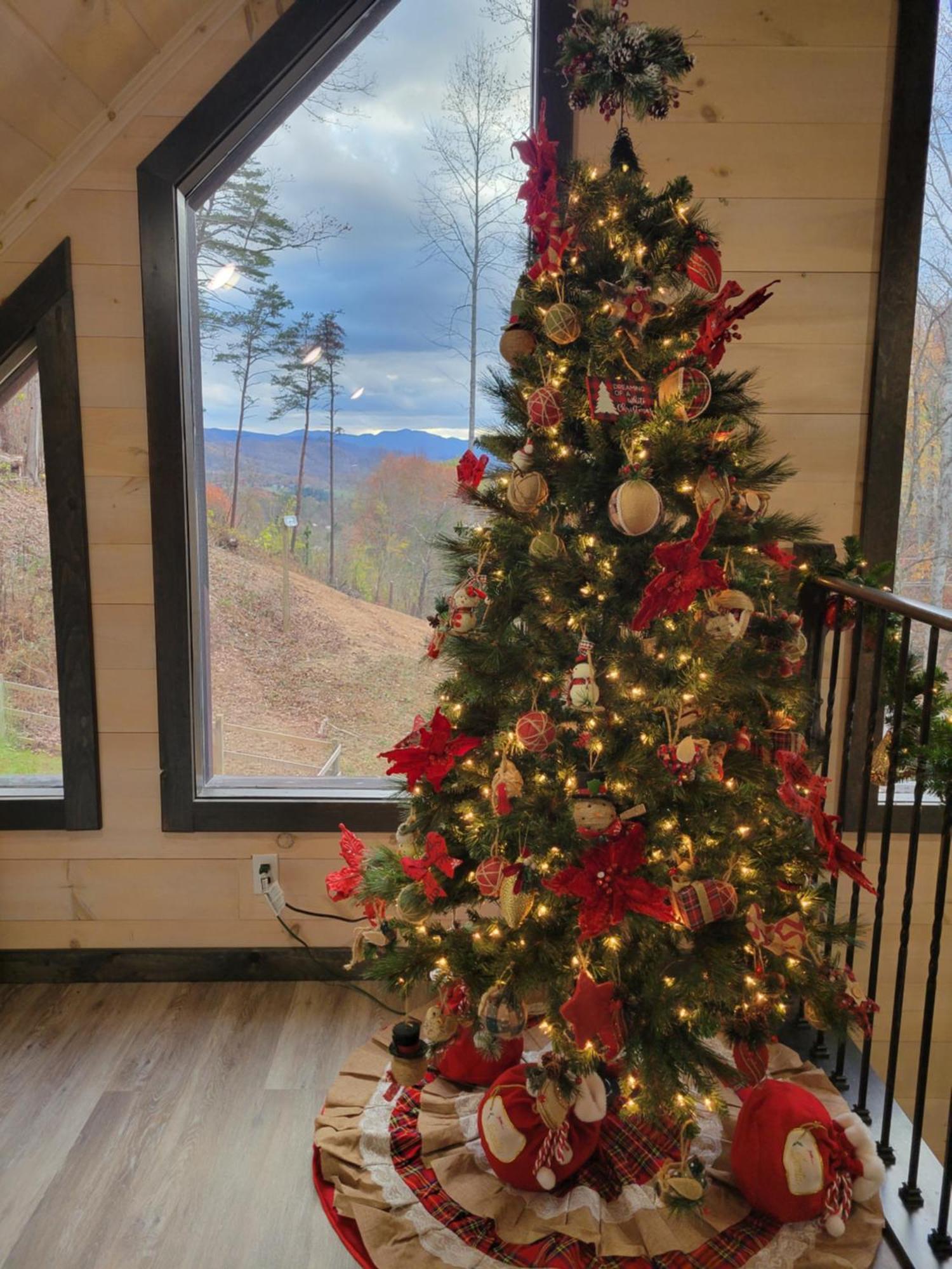 Lil Cabin In The Cove! Mtn Views, Theater, Hot Tub, Games, King Beds, Prime Location! Севьервилл Экстерьер фото